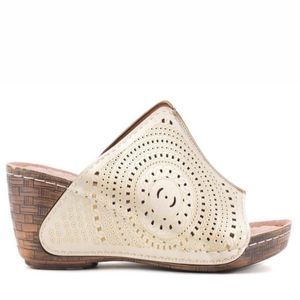 Avanti Krissy Slip-On Size 8